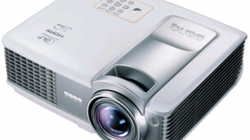 CÁCH VỆ SINH MÁY CHIẾU ĐƠN GIẢN