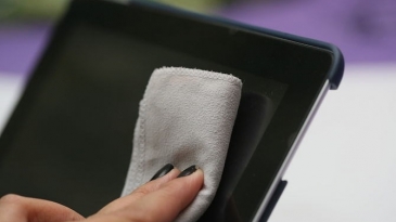 VỆ SINH IPAD ĐÚNG CÁCH VÀ AN TOÀN.