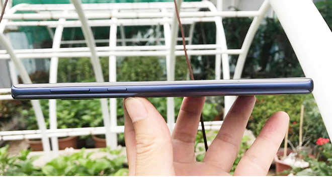 Độ dày note 9