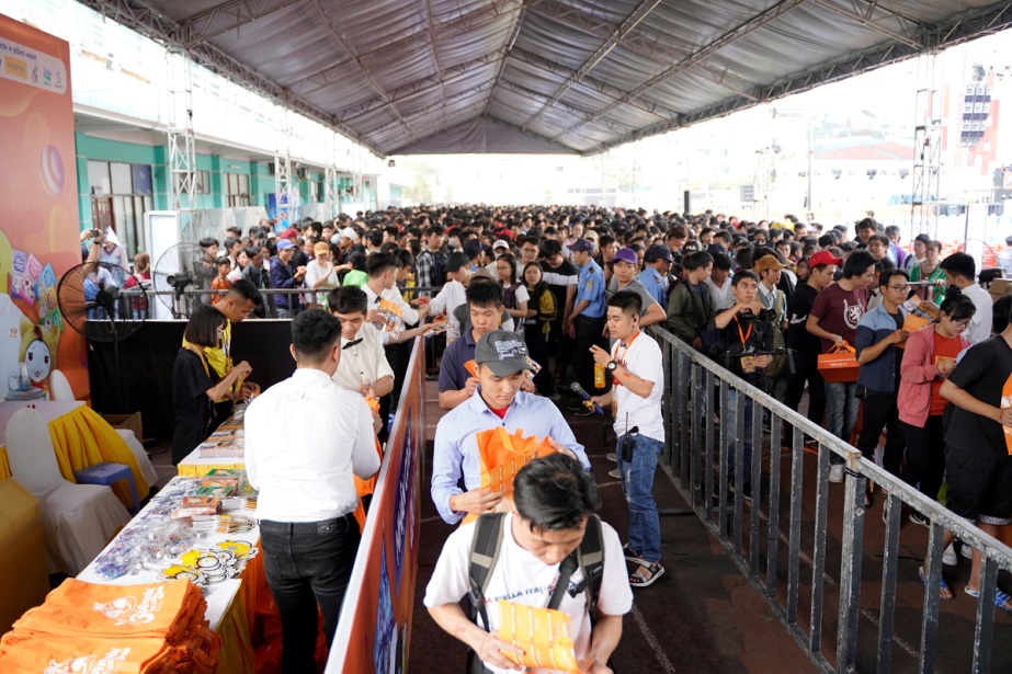 Khac moi dang ky tham du su kien dai hoi